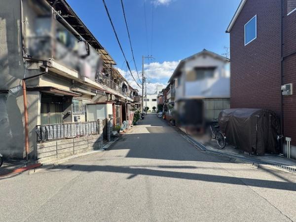 守口市金田町3丁目の中古一戸建て(前面道路含む現地写真)