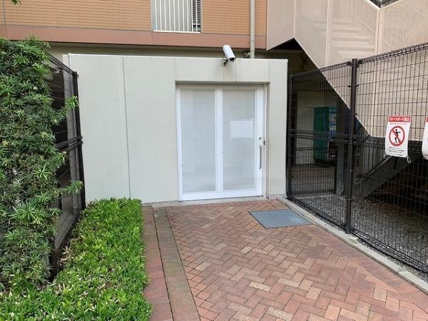 タイムズ・ピース・スクエア　スイートガーデンシティ