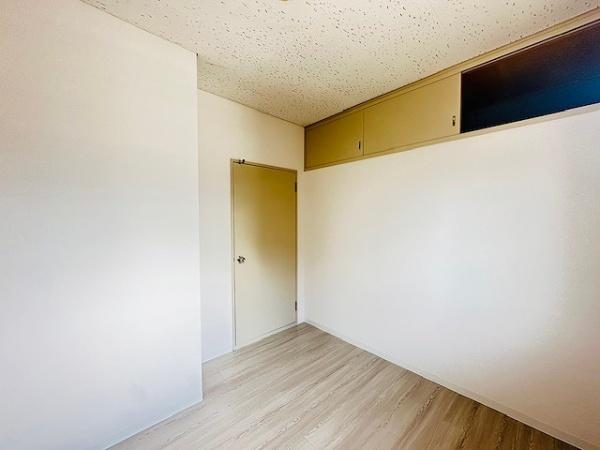 日商岩井相川松山公園マンション1号棟