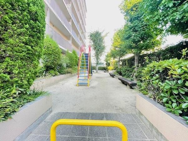 日商岩井相川松山公園マンション1号棟