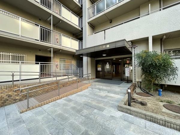 ファミールハイツ北大阪４号棟