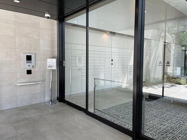 プレミスト関目高殿駅前