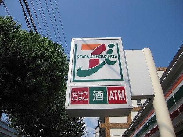 三国駅前アーバンコンフォート(セブンイレブン大阪西三国3丁目店)