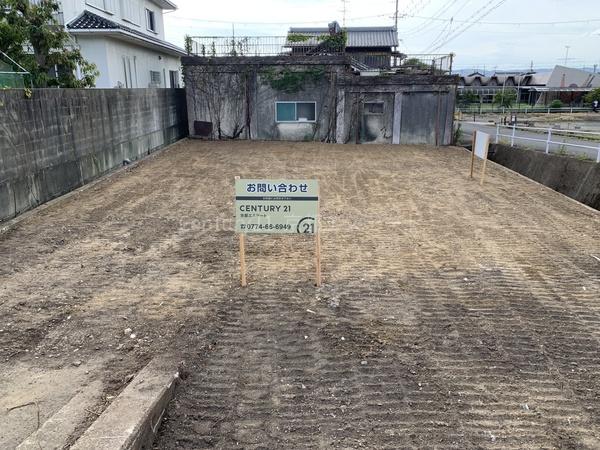 木津川市山城町　土地面積約７４坪　建築条件なしの角地！