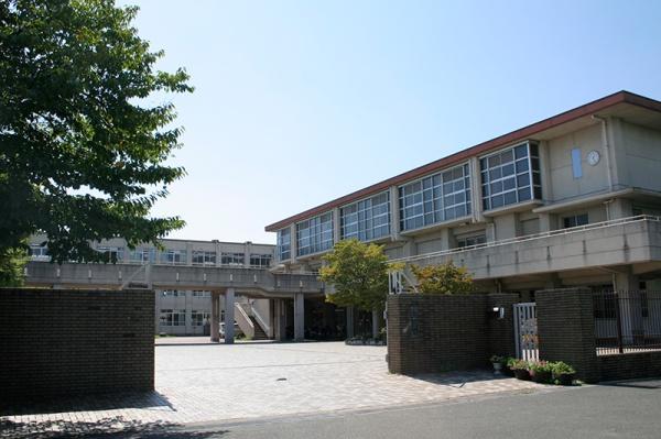 セントラルハイツ淀　7階　南東向き　上層階(京都市立洛水中学校)