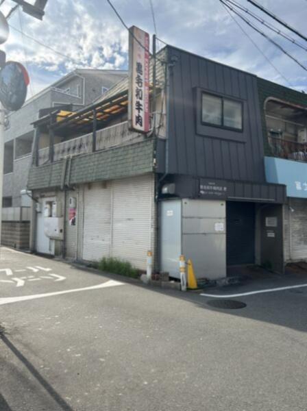 万代6丁目　店舗付き住宅