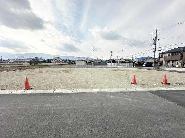大和高田市西坊城全3区画2号地