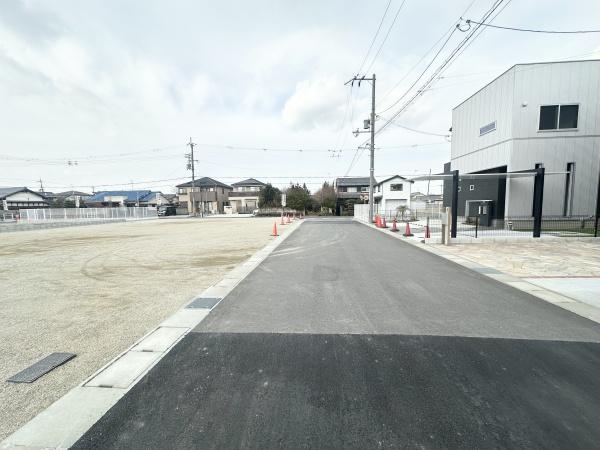 大和高田市大字西坊城の土地