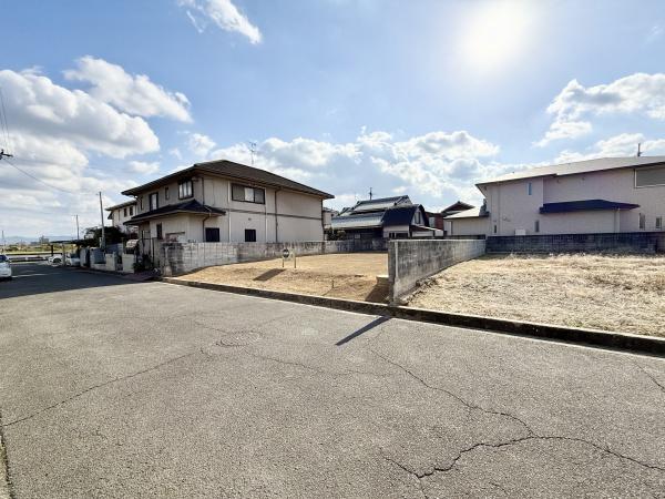 橿原市曲川町１丁目の土地