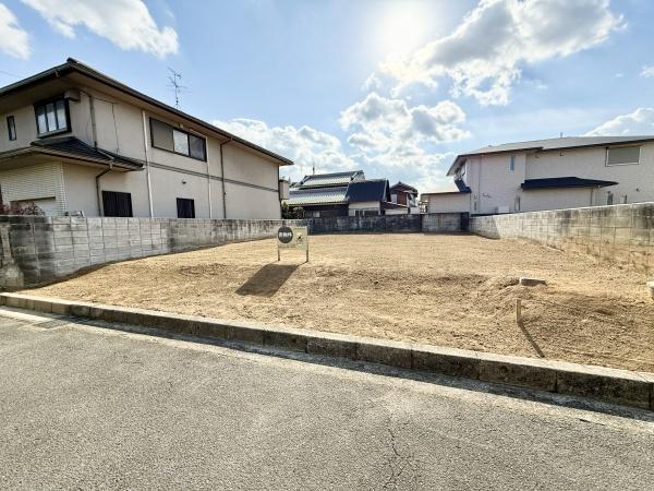 橿原市曲川町１丁目の土地
