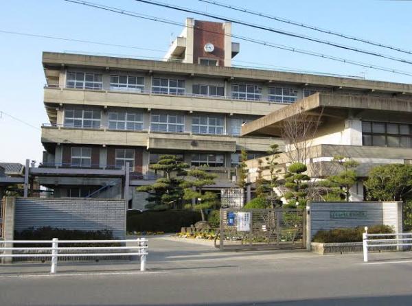 大和高田リバティ壱番館(大和高田市立陵西小学校)