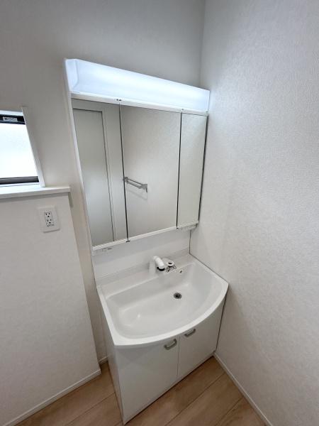 橿原市新口町第2全4棟　2号棟