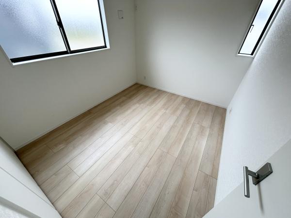 橿原市新口町第2全4棟　2号棟
