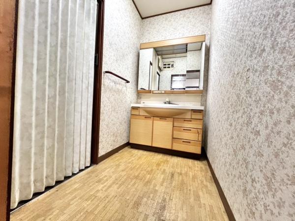 五條市岡町の中古一戸建て