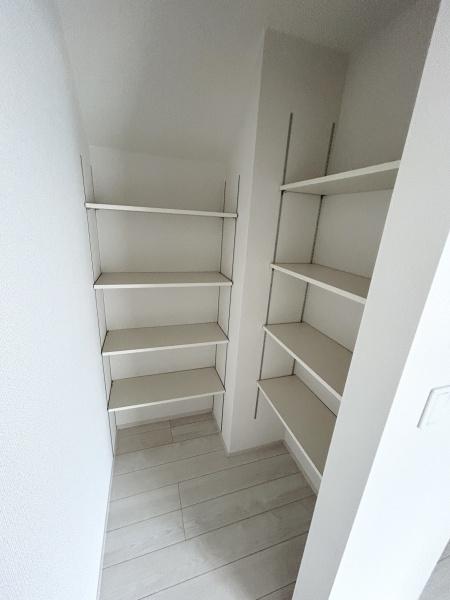 橿原市上品寺町全2棟1号棟