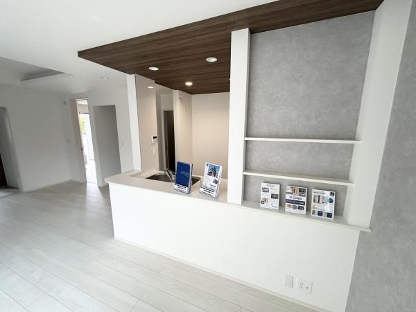 橿原市上品寺町全2棟1号棟