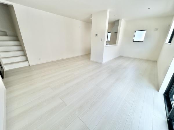 橿原市山本町の新築一戸建