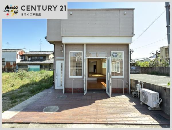 大和高田市片塩町　店舗付き住宅