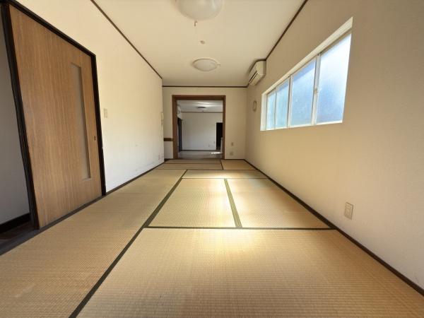 大和高田市片塩町　店舗付き住宅
