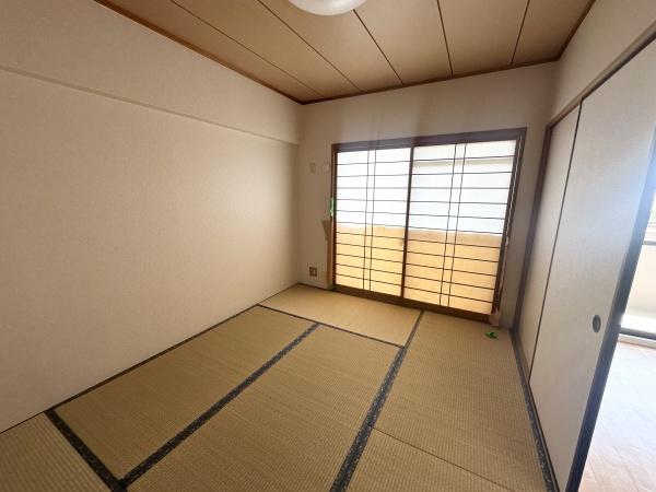 朝日プラザシティ南大和イーストウイングA棟