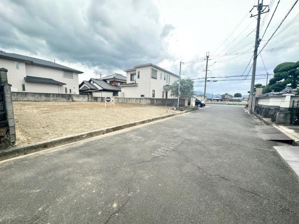 橿原市曲川町１丁目の土地