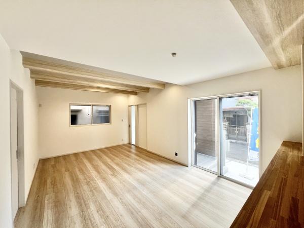 橿原市中曽司町　新築戸建