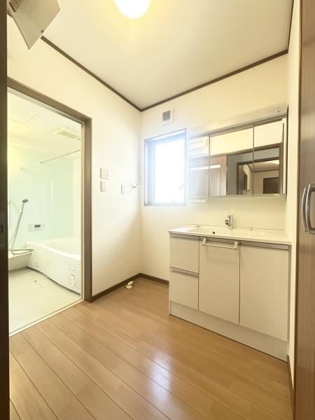 橿原市小槻町の中古一戸建て