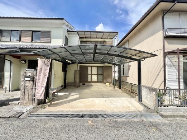 橿原市中曽司町の中古一戸建て(駐車場)