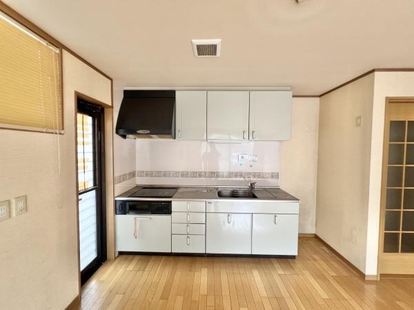 橿原市中曽司町の中古一戸建て(キッチン)