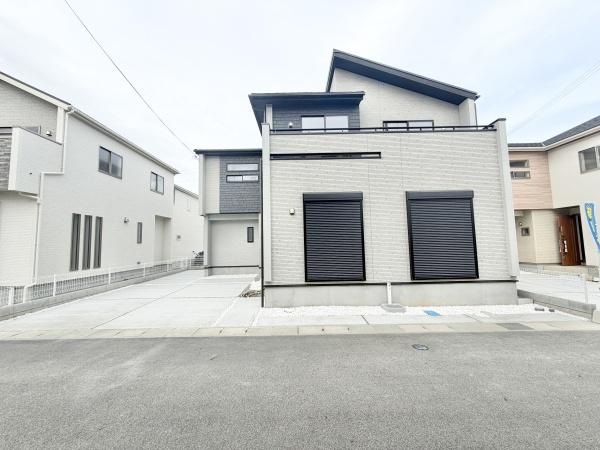 川西町結崎　全5棟3号棟