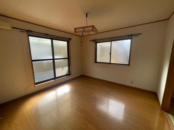 橿原市北妙法寺町の中古一戸建て