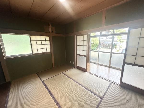 橿原市菖蒲町３丁目の中古一戸建て