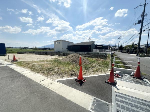 大和高田市西坊城全3区画1号地