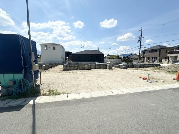 大和高田市西坊城全3区画2号地