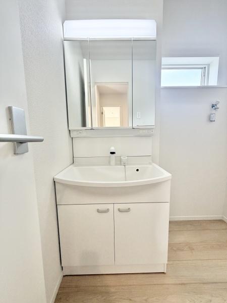 川西町結崎第18　全3棟1号棟