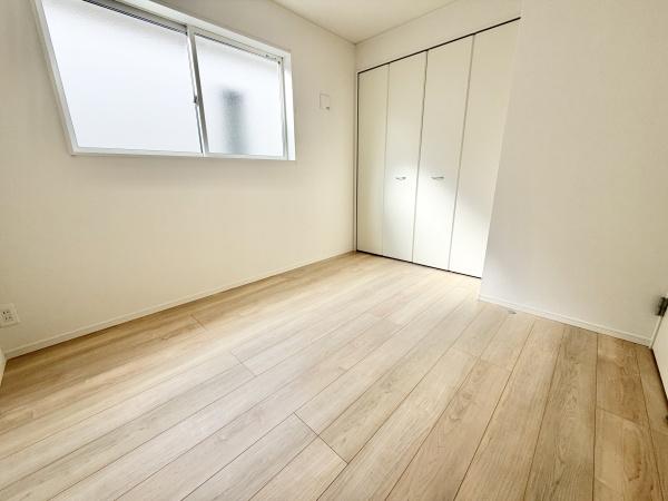 川西町結崎第18　全3棟2号棟