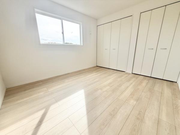 川西町結崎第18　全3棟2号棟