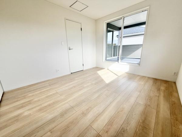 川西町結崎第18　全3棟2号棟