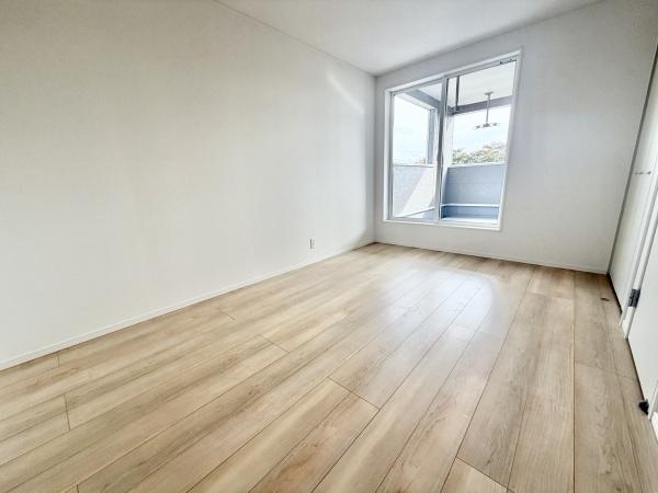 川西町結崎第18　全3棟2号棟