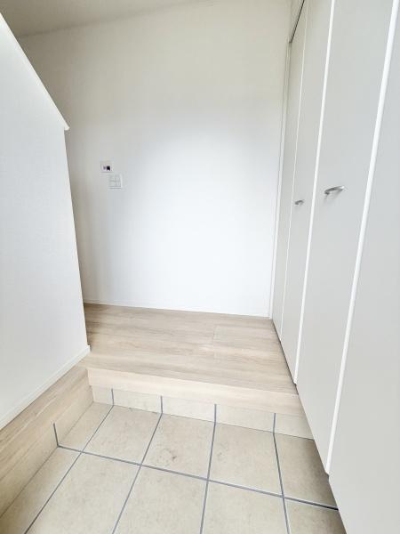 川西町結崎第18　全3棟2号棟