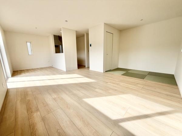 川西町結崎第18　全3棟2号棟