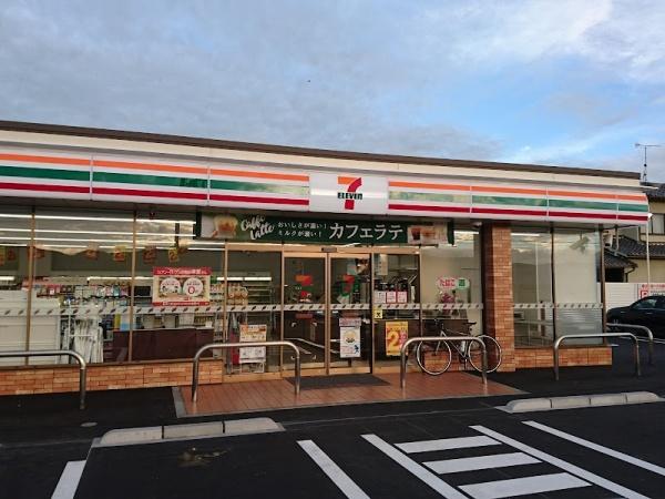 ローレルコート天理前栽(セブンイレブン天理稲葉町店)