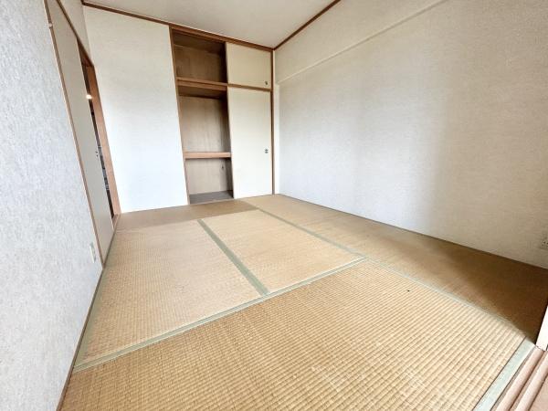 ネオシティ大和高田C棟(和室)