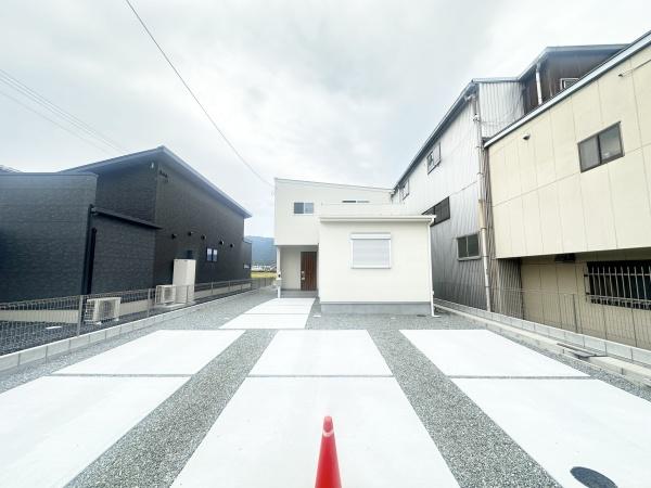 葛城市北花内の新築一戸建