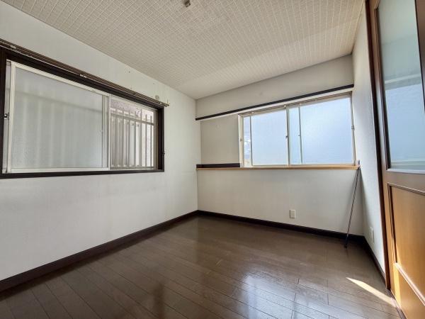 橿原市四条町の中古一戸建て