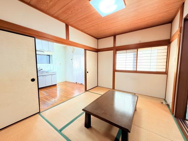 生駒郡斑鳩町目安４丁目の中古一戸建て