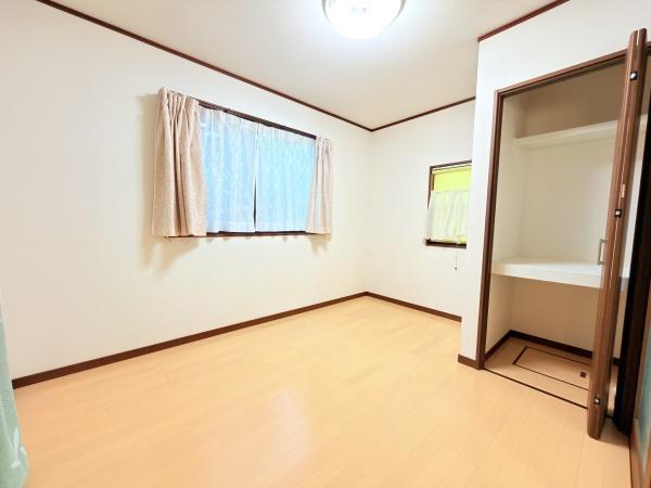 生駒郡斑鳩町目安４丁目の中古一戸建て