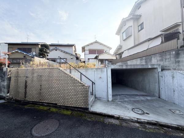 橿原市菖蒲町１丁目の土地