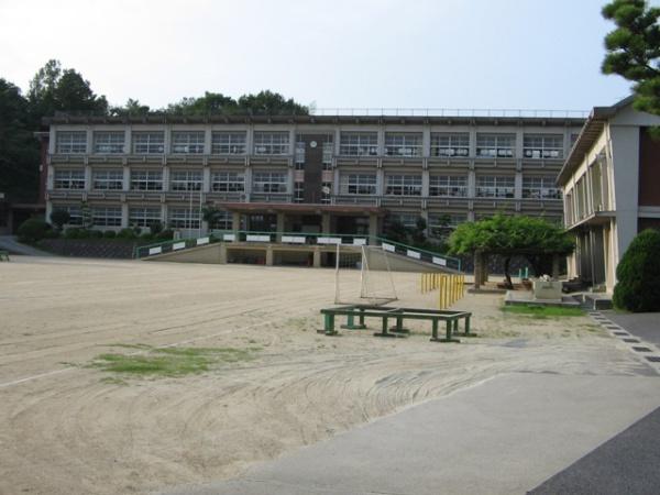 桜井市大字谷の中古一戸建て(桜井市立桜井小学校)