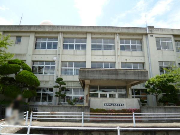 橿原市葛本町の土地(橿原市立耳成小学校)